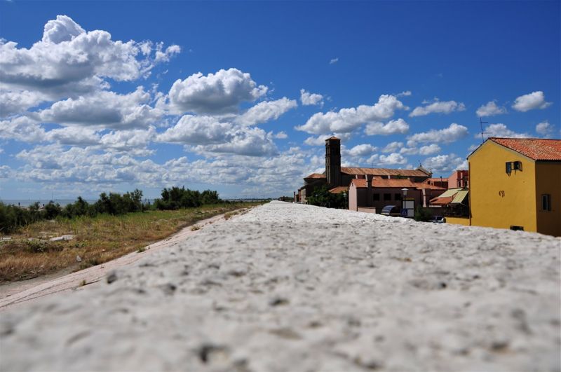 Immagine:Murazzi tra le nuvole.jpg