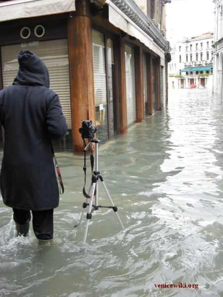 Immagine:Acqua-alta-1dicembre08-CIMG0109.jpg