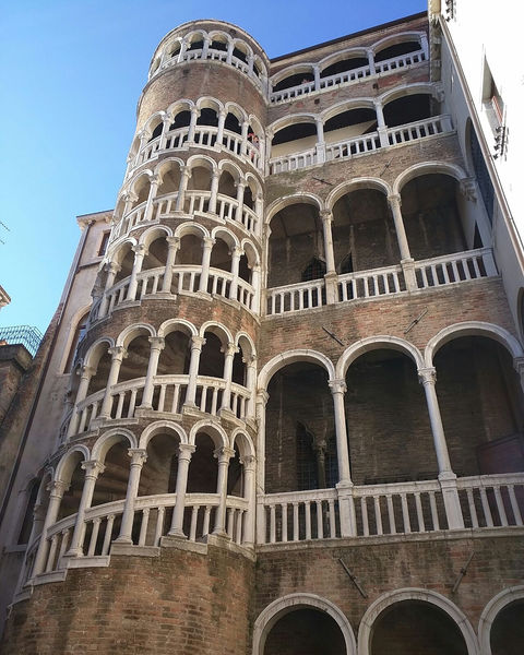 Immagine:Scala del Bovolo.JPG