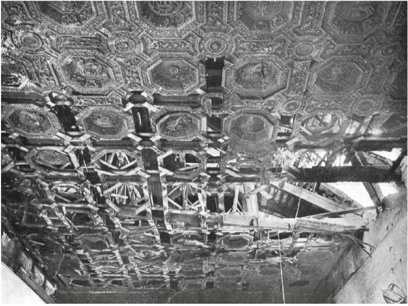Immagine:Bombardamenti-1917-Sala-Scuola-Grande-San-Marco.jpg