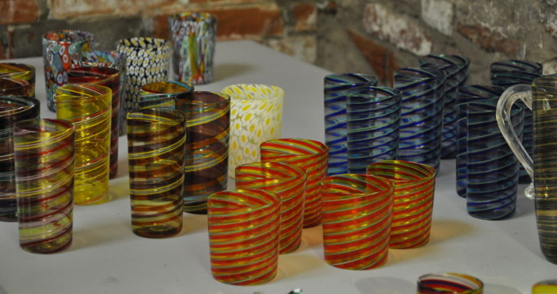 Immagine:Bicchieri staffa.jpg