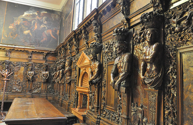 Immagine:Sacrestia San Pietro Murano.jpg