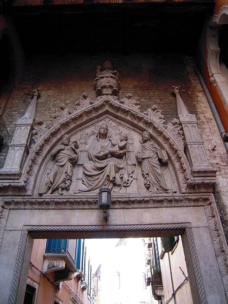 Immagine:Entrata campo san zaccaria.jpg