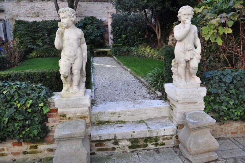 Immagine:Bru Zane giardino.jpg