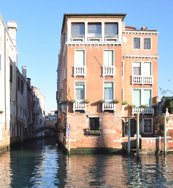 Immagine:Palazzetto Volpi San Marcuola.jpg