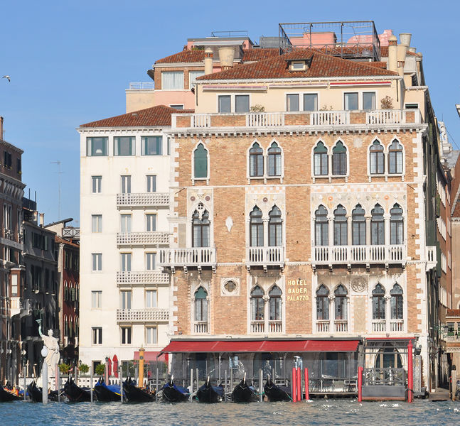 Immagine:Hotel Bauer.jpg