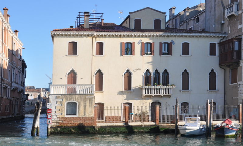 Immagine:Palazzetto Da Lezze.jpg