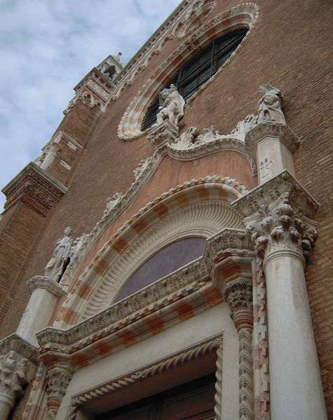 Immagine:Portale Madonna Orto.jpg