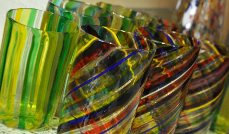 Immagine:Bicchieri rigati.jpg