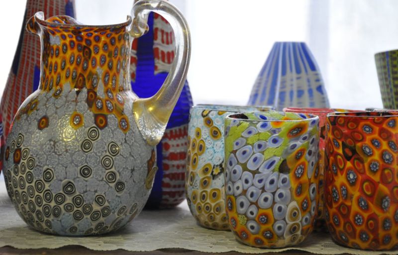 Immagine:Caraffa e bicchieri murrina.jpg