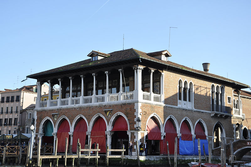 Immagine:23) Loggia della Pescheria.jpg