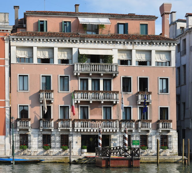 Immagine:Hotel Sant'Angelo.jpg