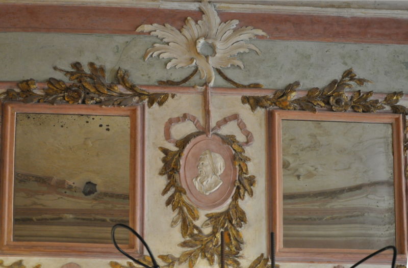 Immagine:Casino Venier Stucchi e Specchi.jpg