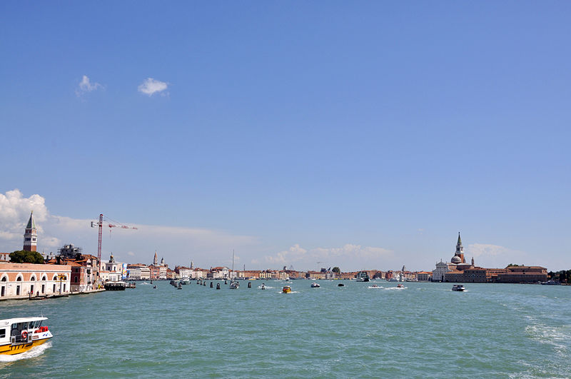 Immagine:Dal Canale della Giudecca.jpg