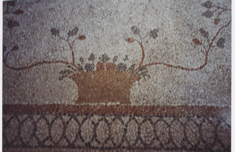 Immagine:Cesto con Rose.jpg