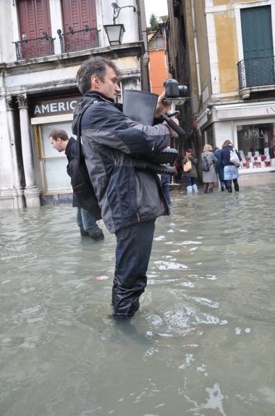 Immagine:Gli stivali non li bagno.jpg