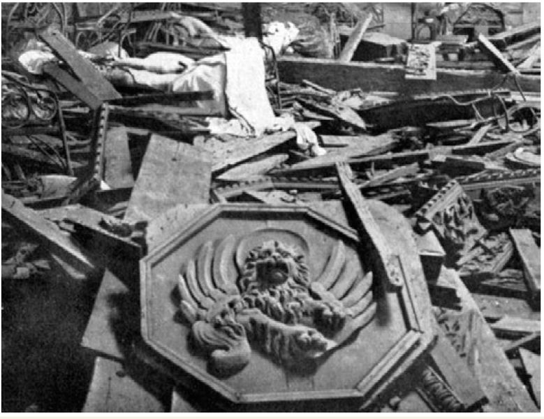 Immagine:Bombardamneti-1917-Stemma-Scuola-Grande-San-Marco.jpg