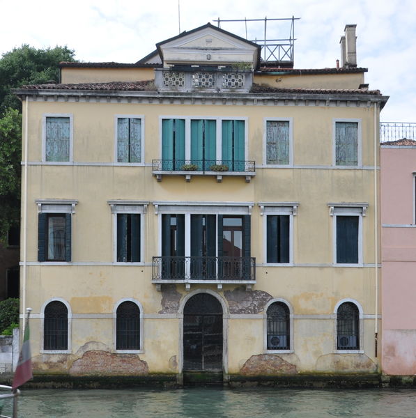 Immagine:Casa Rizzoli.jpg